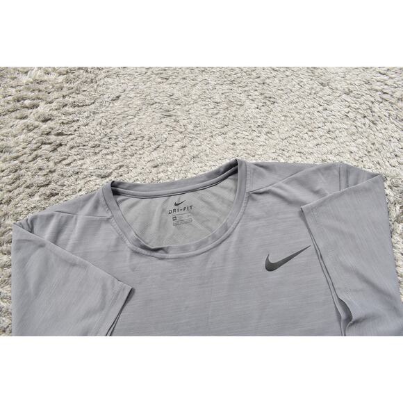 Nike Men's Gray Polyester T-Shirt 2XL, Preowned Gym run - Picture 6 of 6